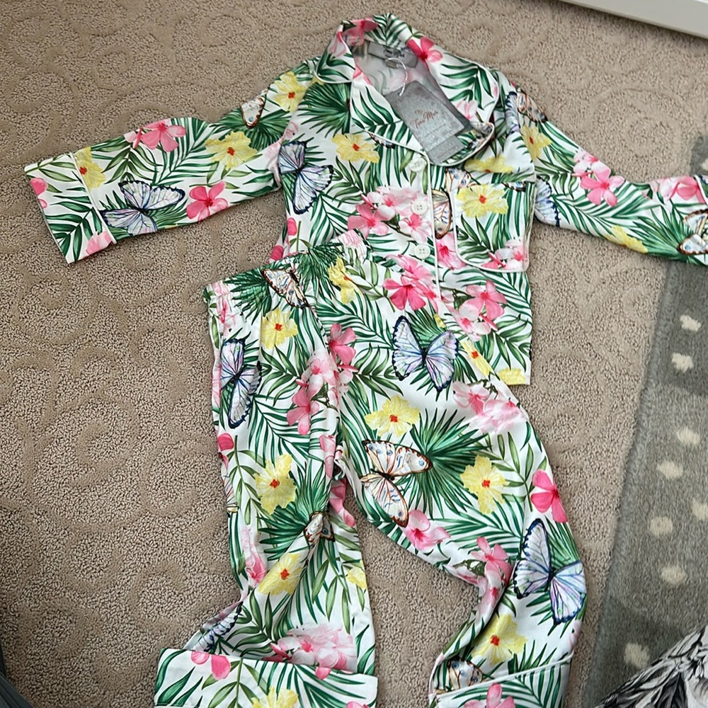 Tina Mur Silk Set NWT